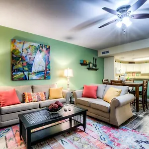 https://calypso-1-209-by-zia-vr.panamacity-beachhotels.com